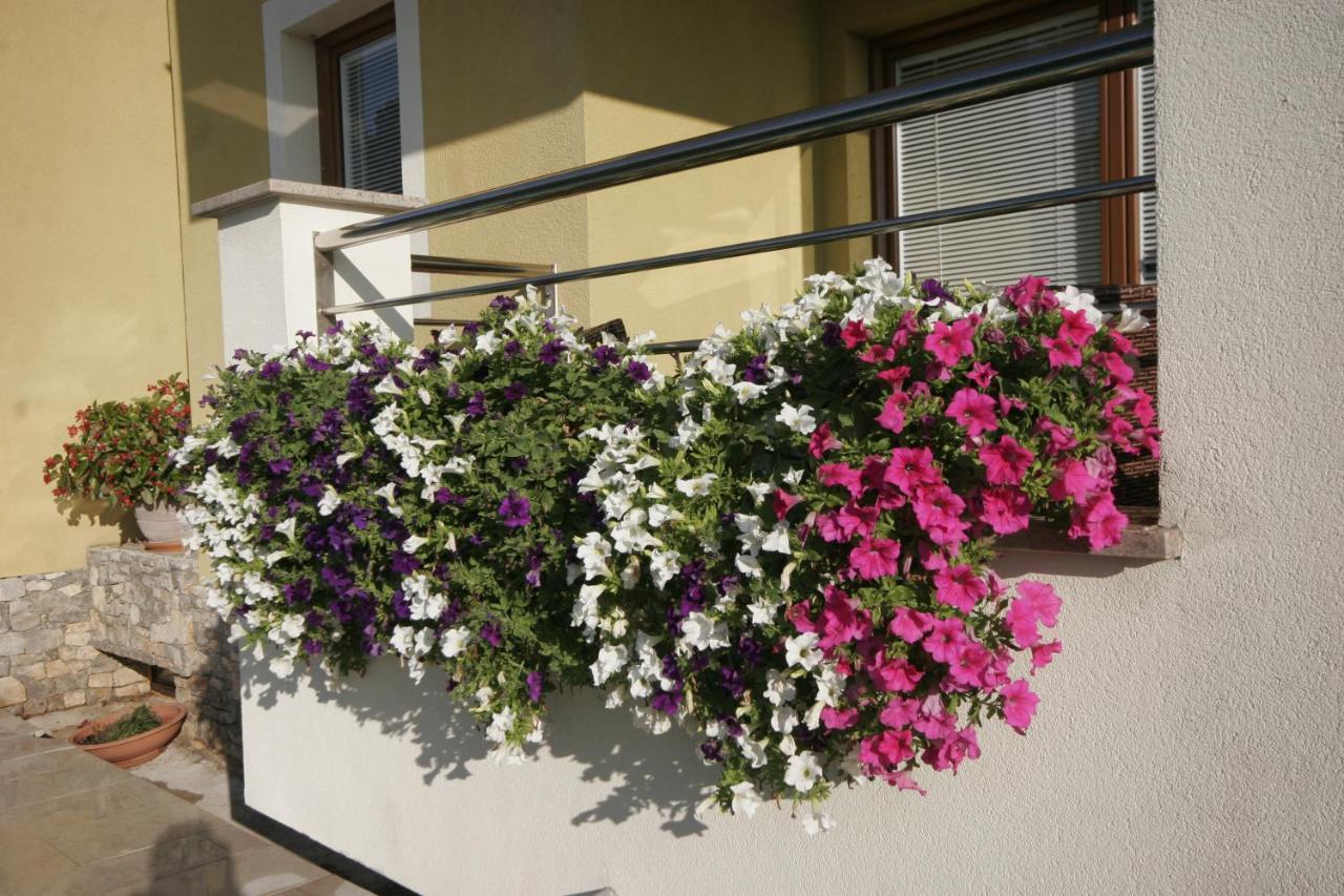 Apartments Salatic Krk Town Luaran gambar