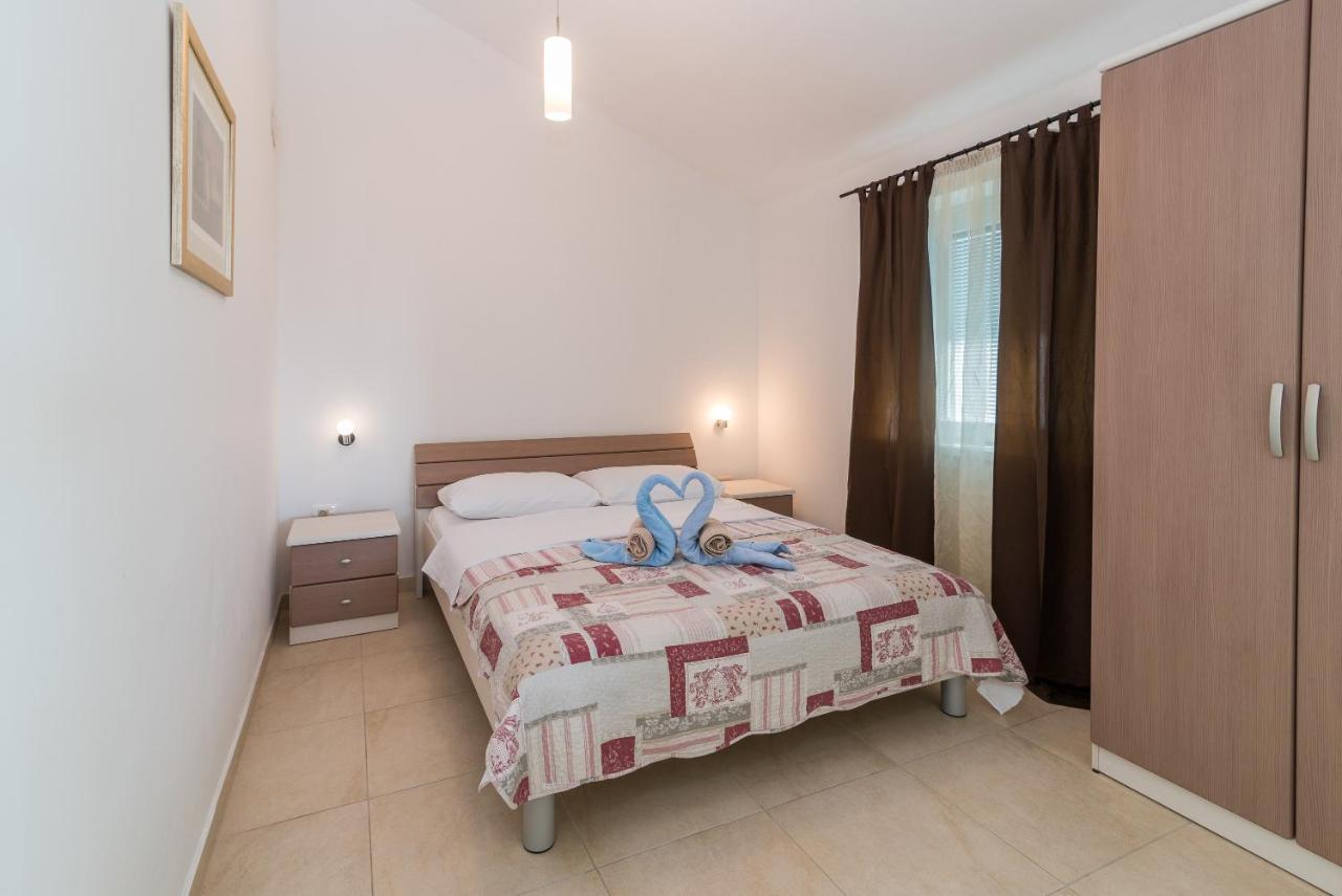 Apartments Salatic Krk Town Luaran gambar