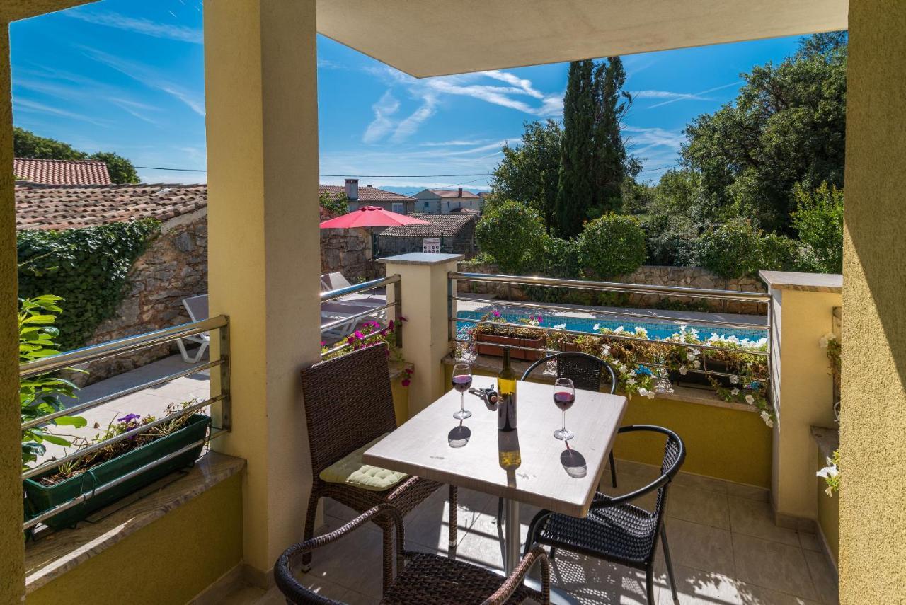 Apartments Salatic Krk Town Luaran gambar