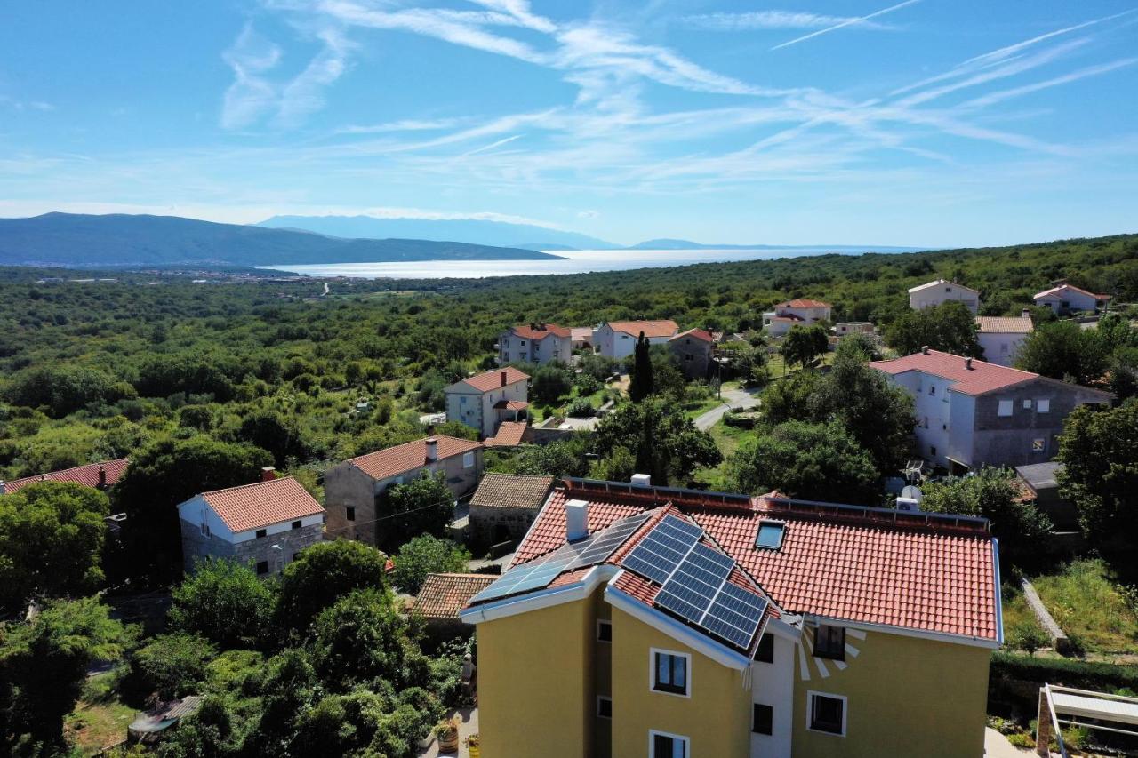 Apartments Salatic Krk Town Luaran gambar