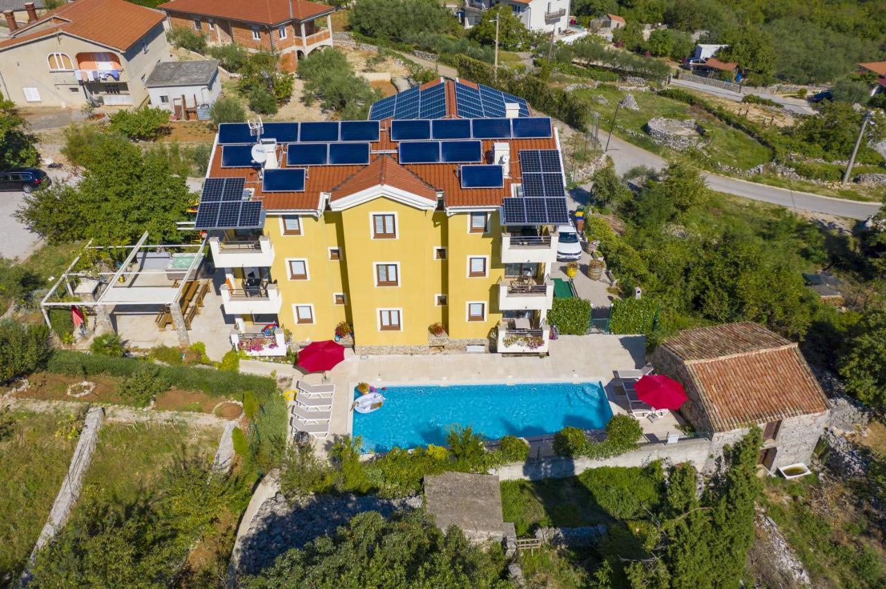 Apartments Salatic Krk Town Luaran gambar